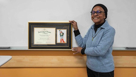 Bene Santos with her award