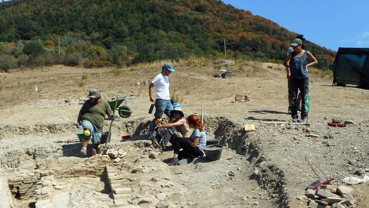 archaeology excavation